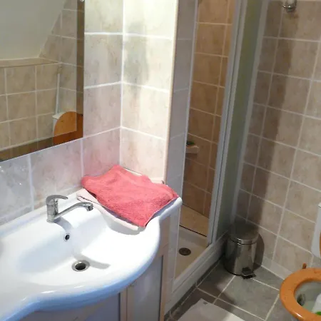 75 Sqm Noyon; Independant House Апартаменты *