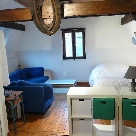 75 Sqm Noyon; Independant House Нуайон